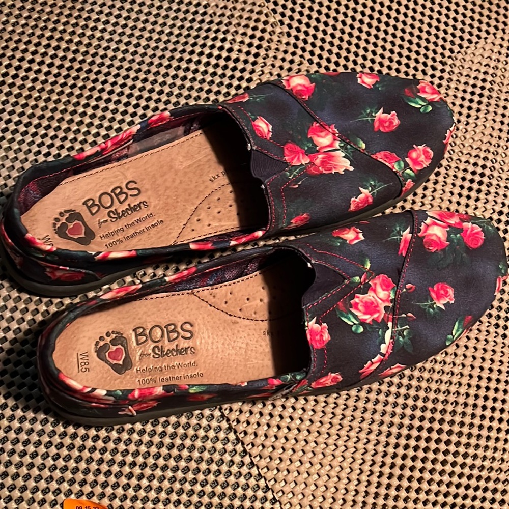 BOBS FROM SKECHERS